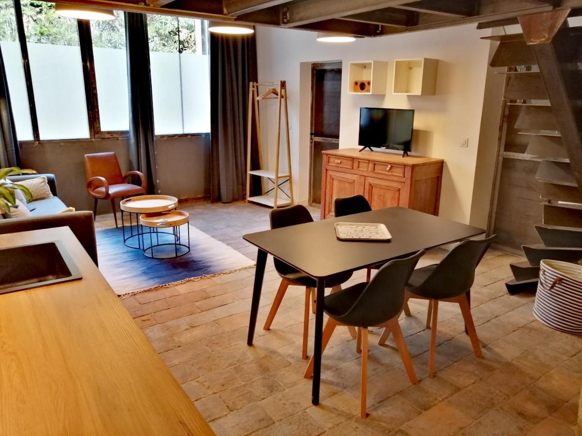 La Maison Grivolas Appartements Et Maison D'Hotes Avignon Exterior foto