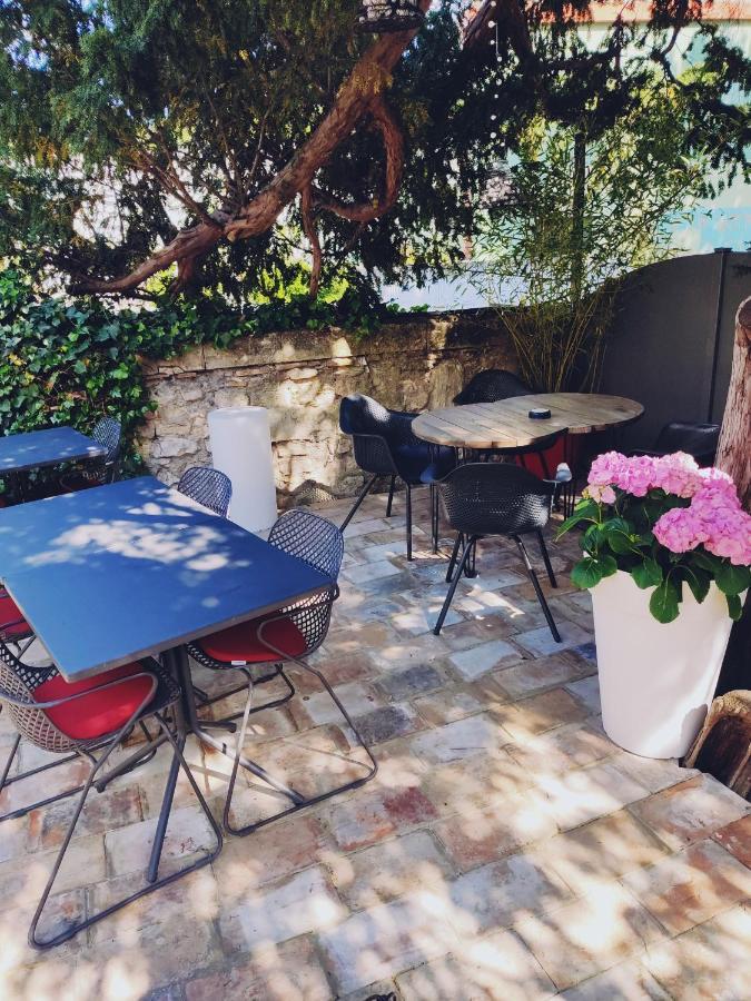 La Maison Grivolas Appartements Et Maison D'Hotes Avignon Exterior foto