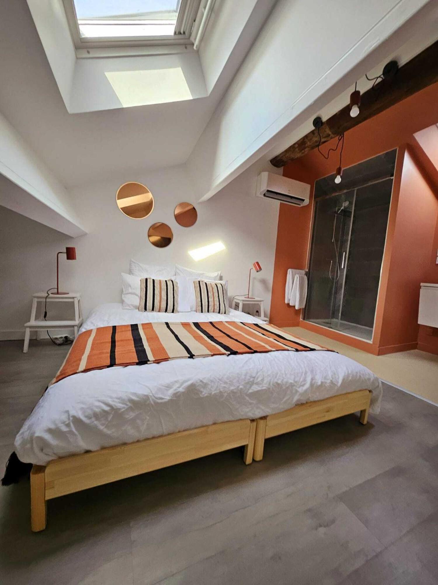 La Maison Grivolas Appartements Et Maison D'Hotes Avignon Zimmer foto