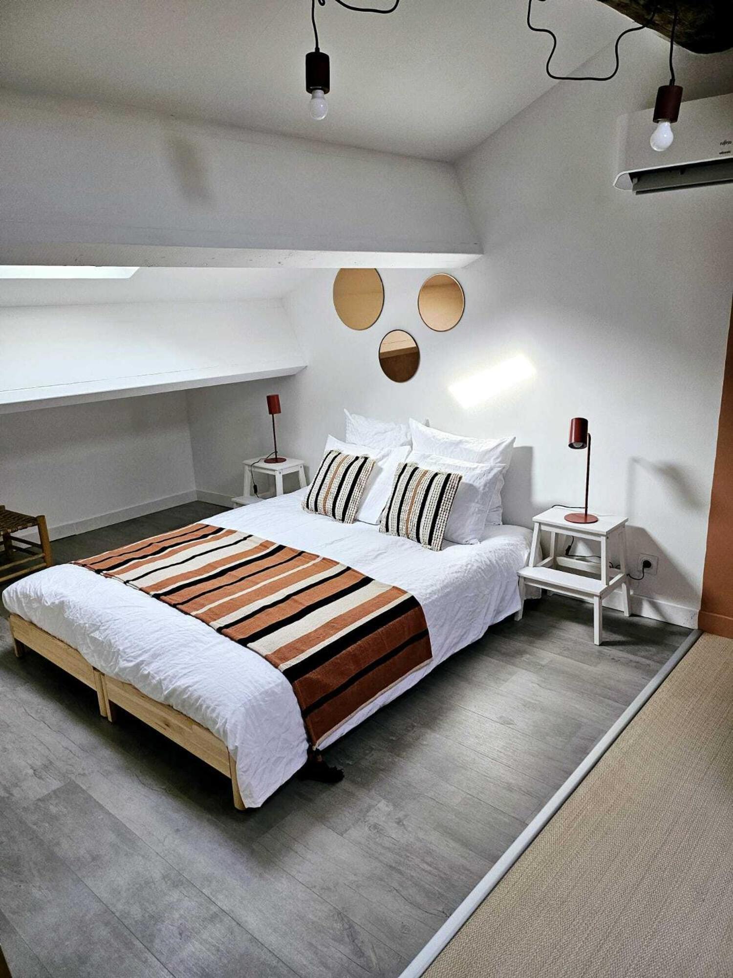 La Maison Grivolas Appartements Et Maison D'Hotes Avignon Zimmer foto